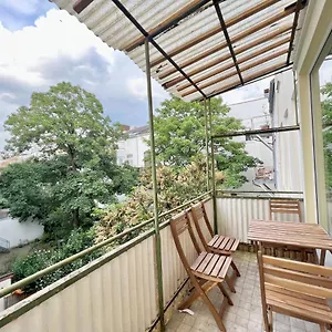  Apartment Jungle Retreat Im Zentrum